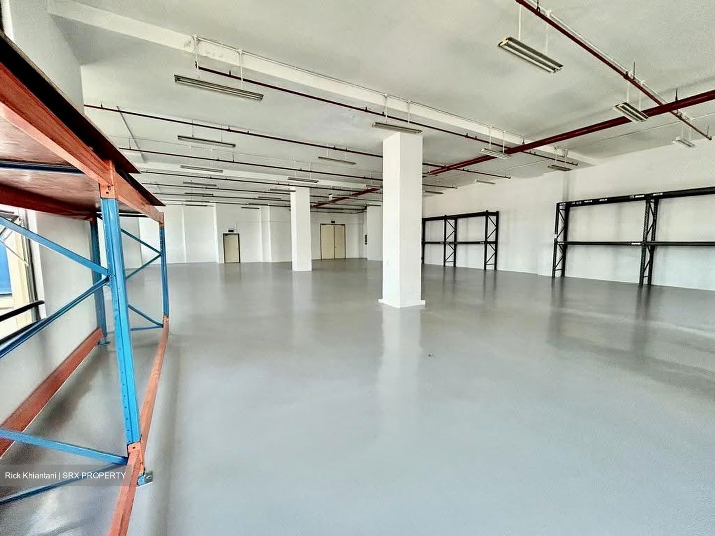 Csi Distribution Centre (D19), Factory #610492621